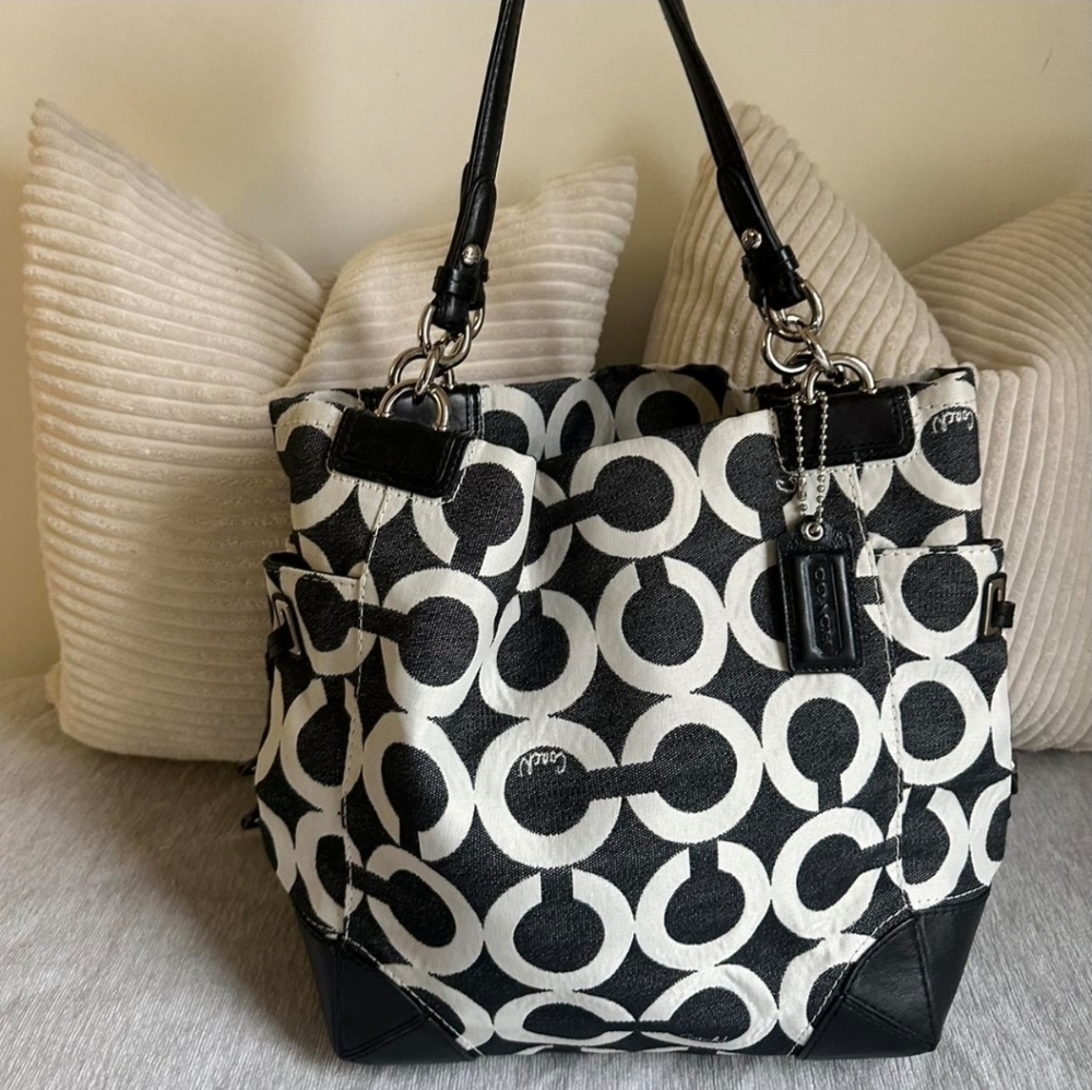 ****SOLD****Coach Peyton Op Art Shoulder / Tote Bag